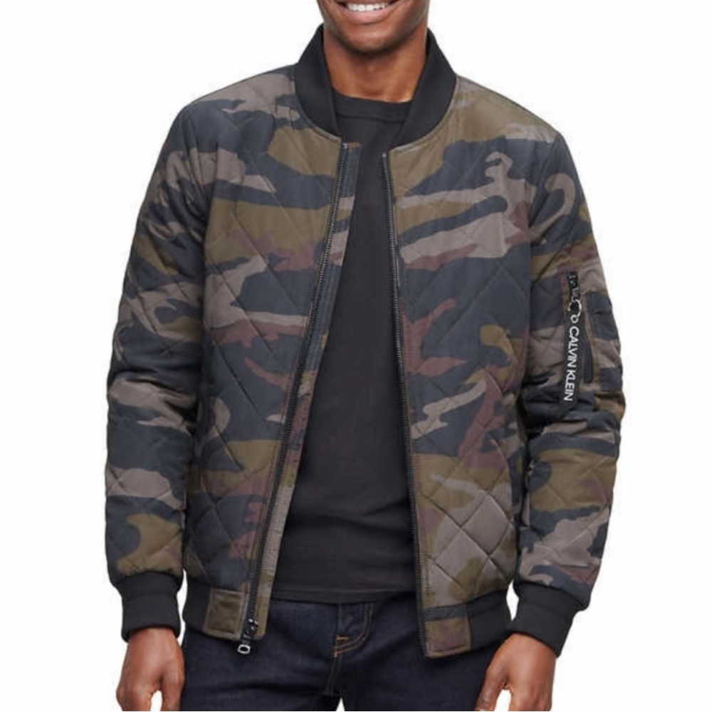 Calvin Klein Men’s Quilter Bomber Jacket NWT